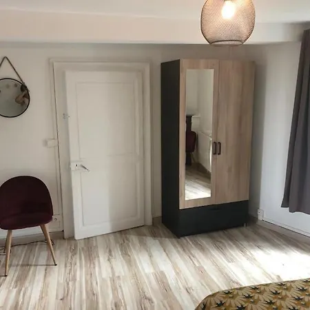 Le Long Rocher Daire